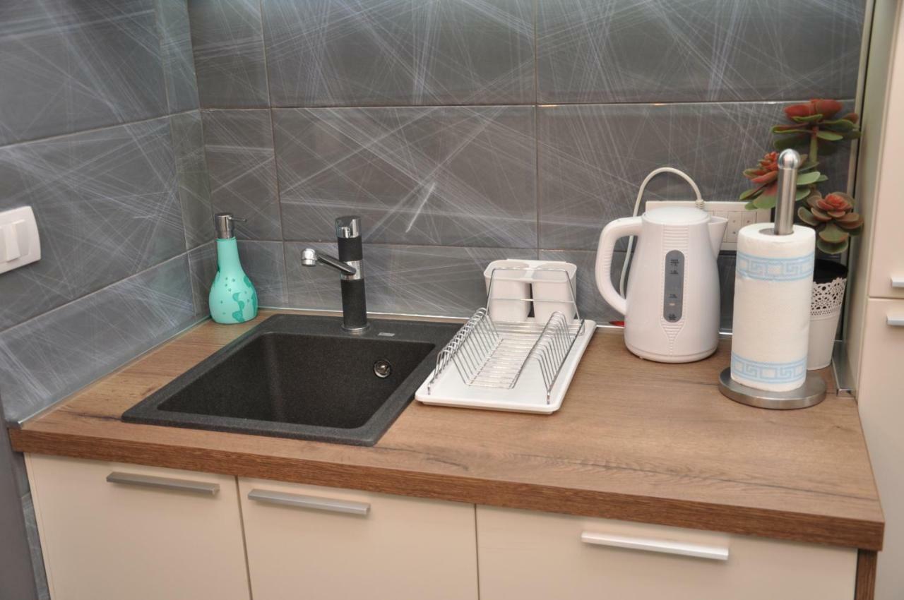 Lux Apartman Cacak Luaran gambar